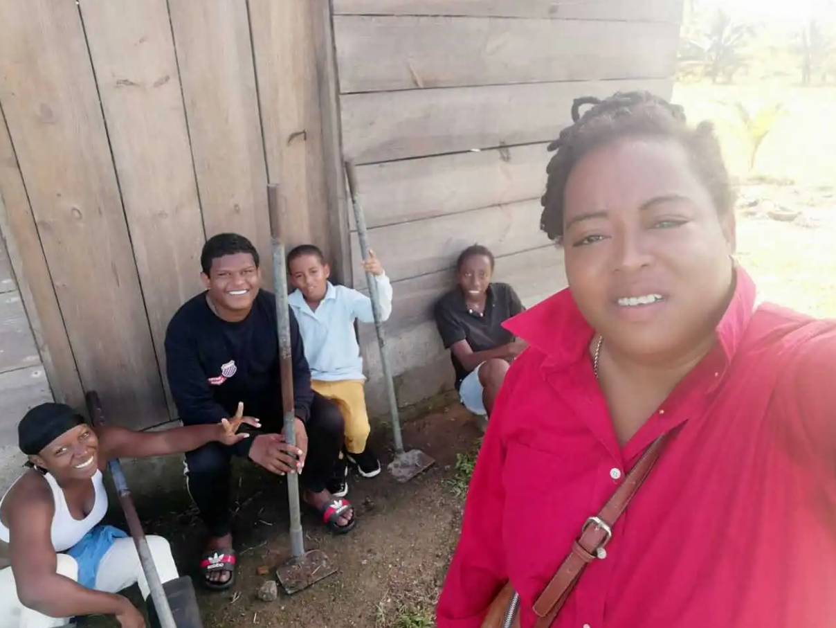  Como parte de OFRANEH, Mejía también se ha involucrado en la defensa del territorio garífuna ancestral. Foto Cortesía Marianela Mejía Solórzano 